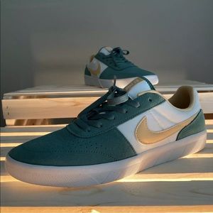 Nike SB Team Classic Men's Skateboarding Shoes 11